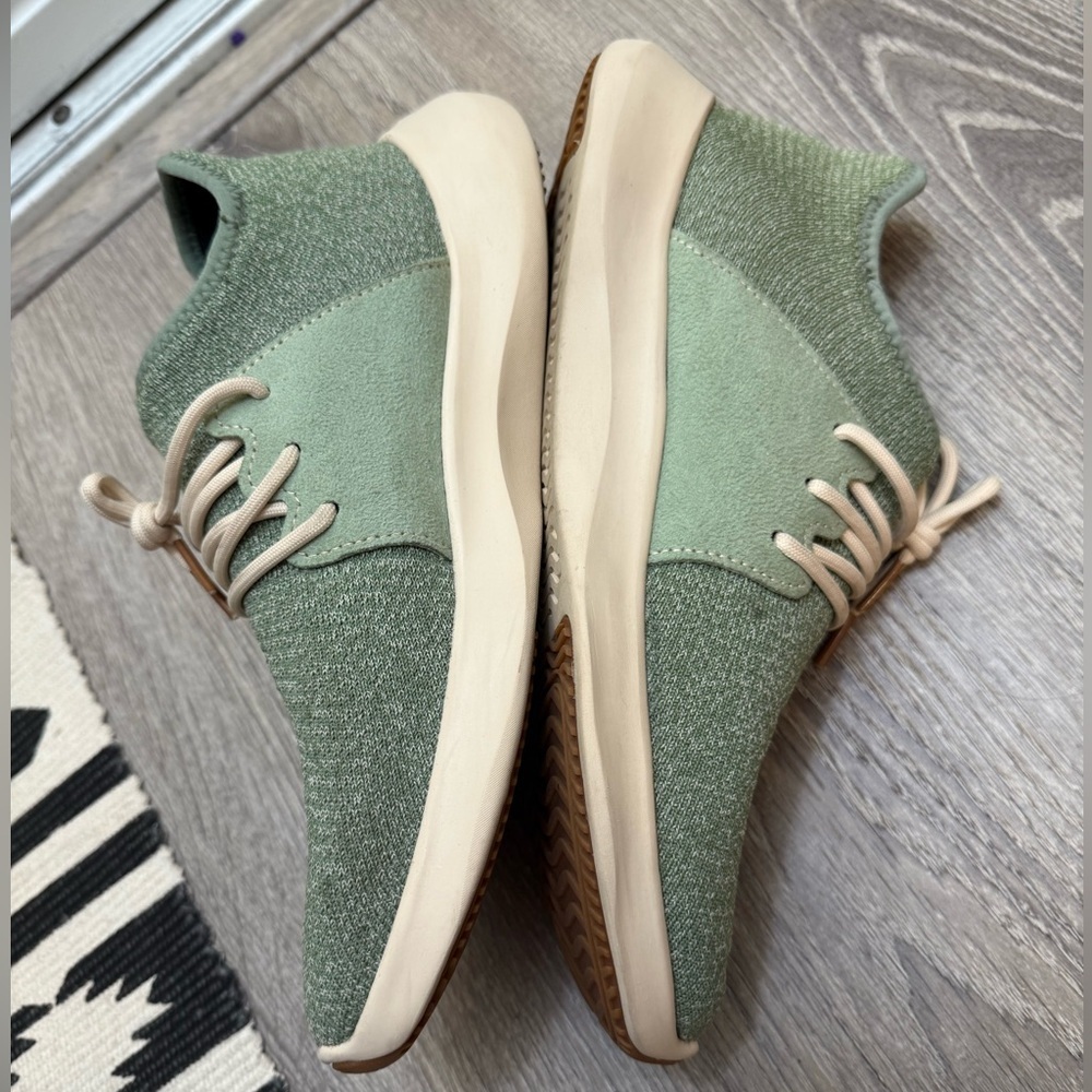Vessi Everyday Classic Sneaker Fig Green on Off White Men’s Size 9 - Picture 8 of 11
